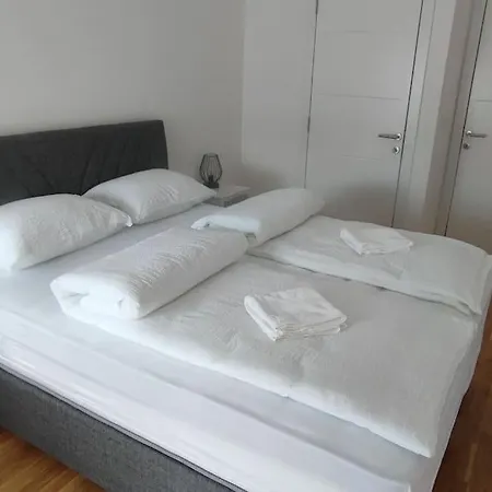 Teodora 2 * Lukavica